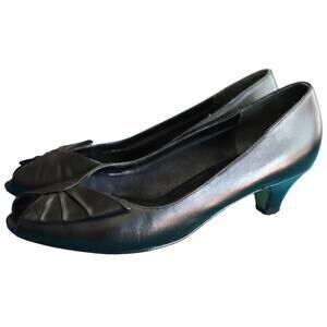 Naturalizer Black Leather Kitten Heel Pumps Peep Toe 7.5 Low Bow Corporate Work